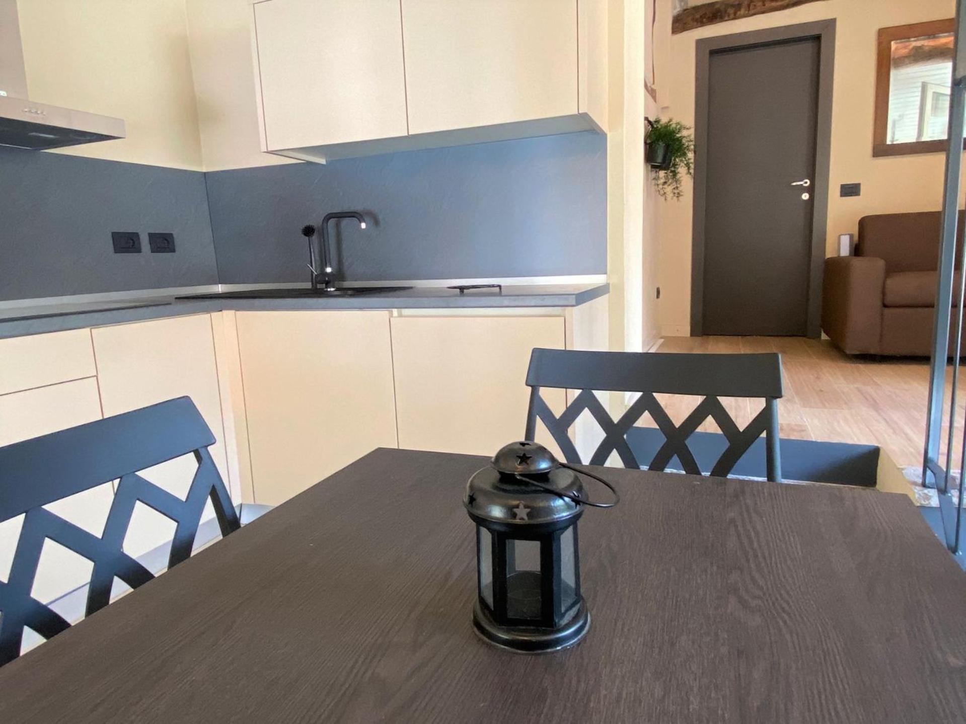 Argegno'S River - Central Apartment Lake View الغرفة الصورة