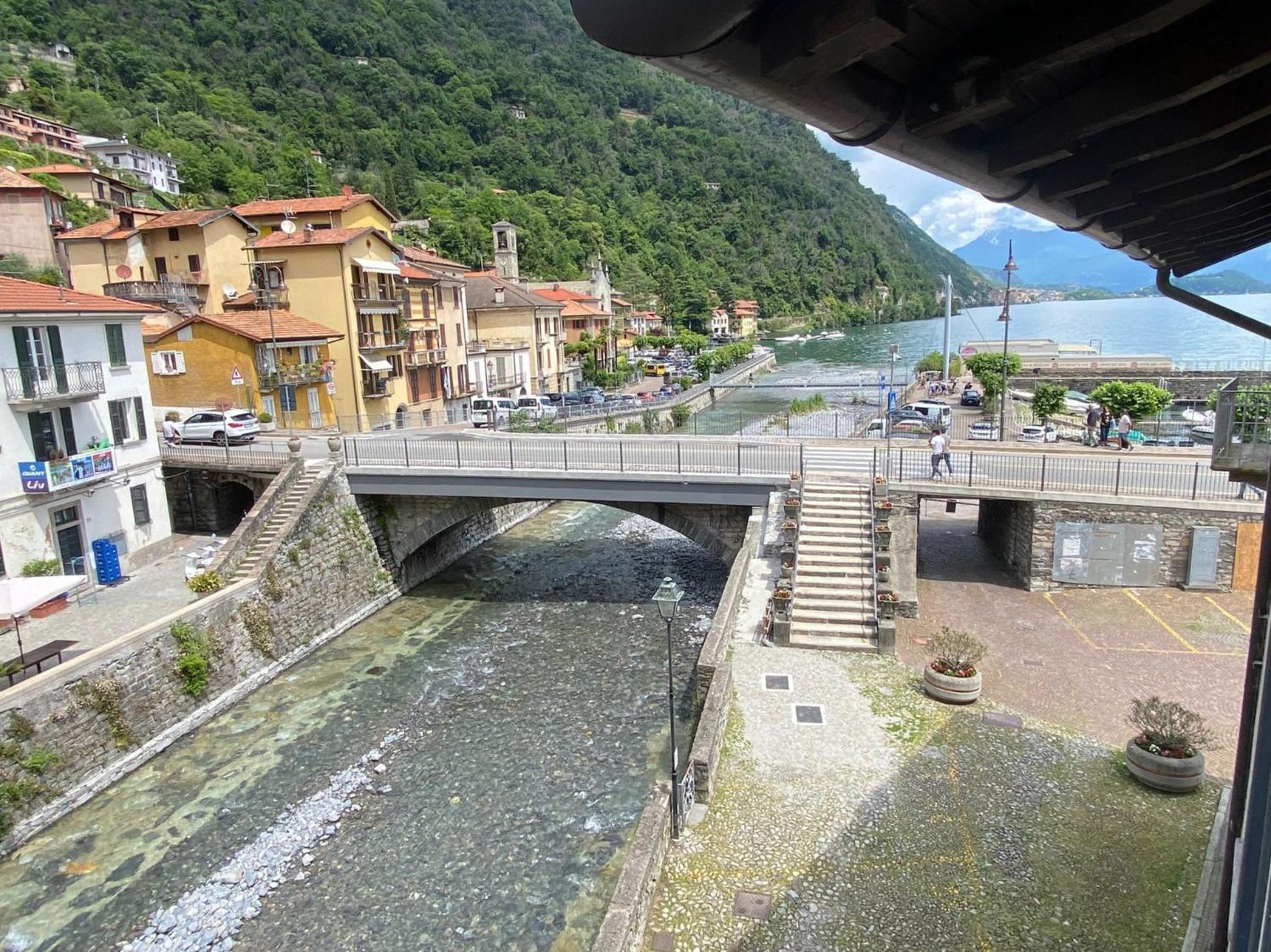 Argegno'S River - Central Apartment Lake View الغرفة الصورة